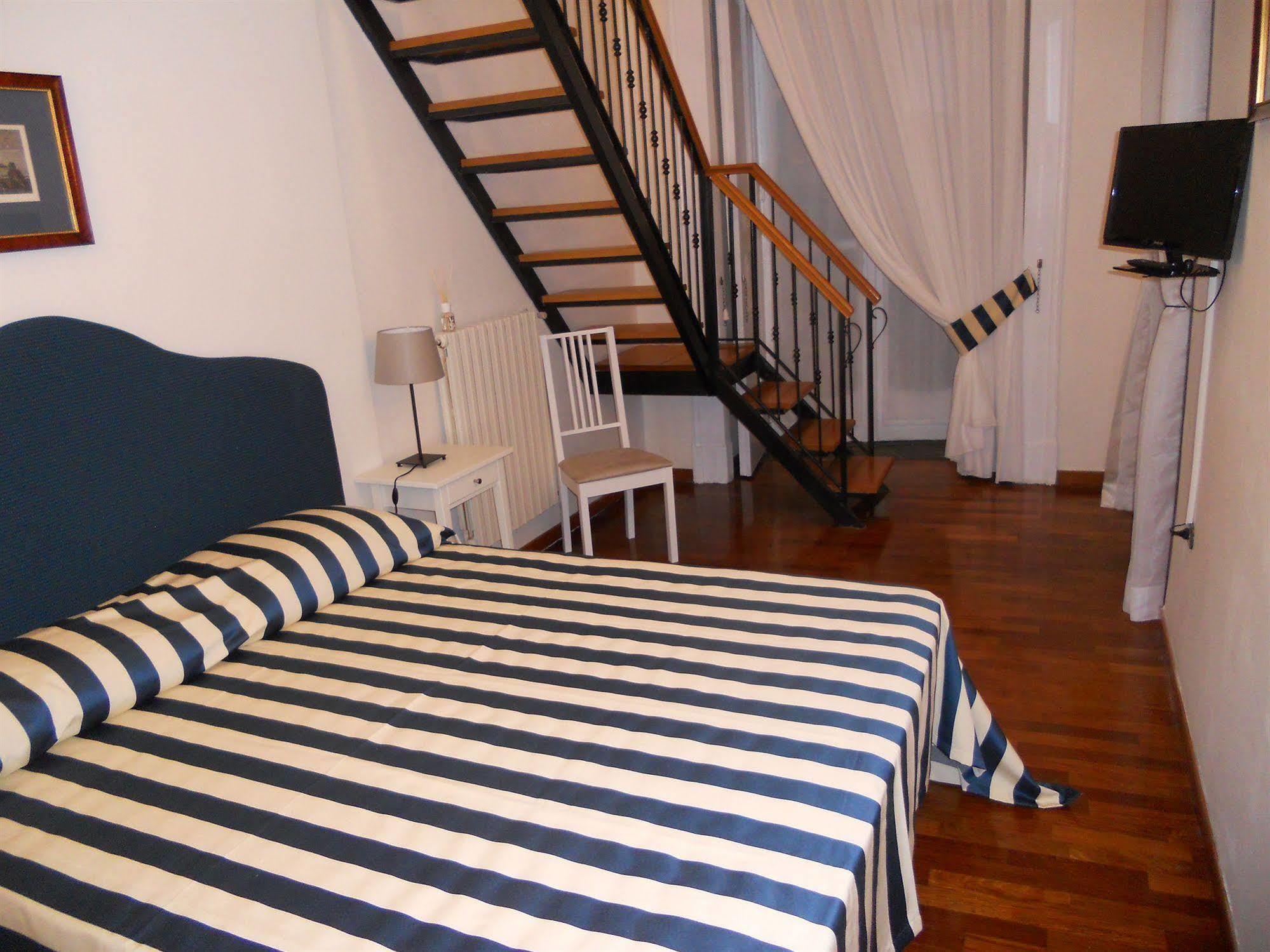 Palazzo Magnocavallo Bed & Breakfast 3*