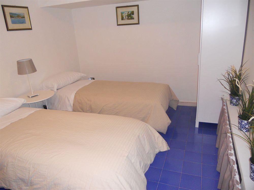 Palazzo Magnocavallo Bed & Breakfast Naples