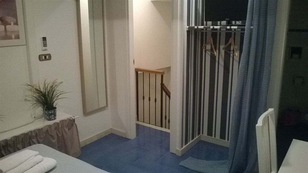 Palazzo Magnocavallo Bed & Breakfast Naples