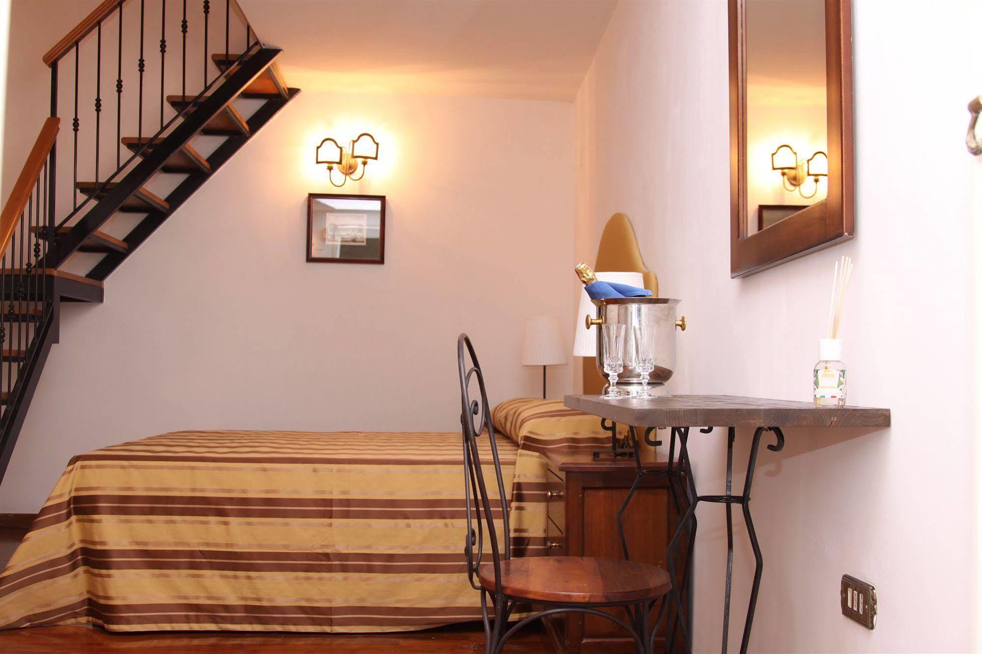 Bed & Breakfast Palazzo Magnocavallo 3*