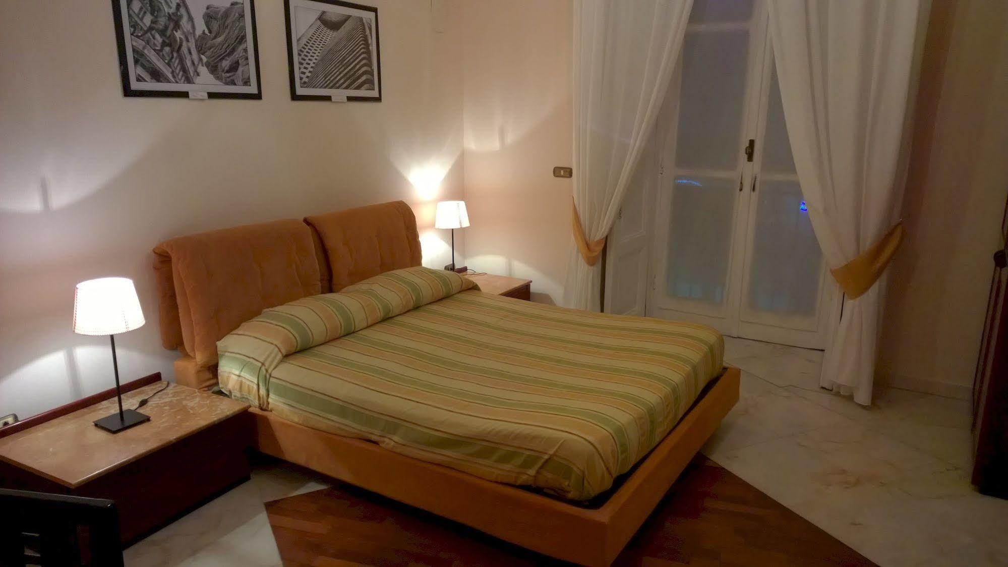Palazzo Magnocavallo 3* Naples
