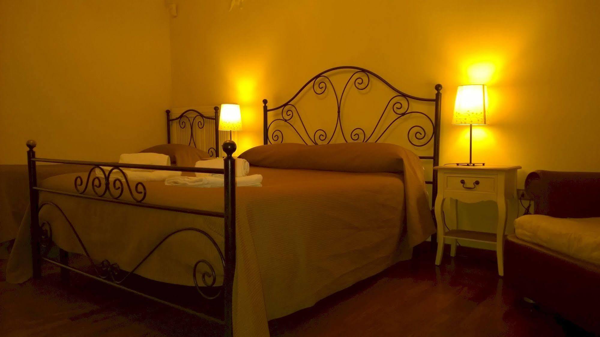 Bed & Breakfast Palazzo Magnocavallo Naples