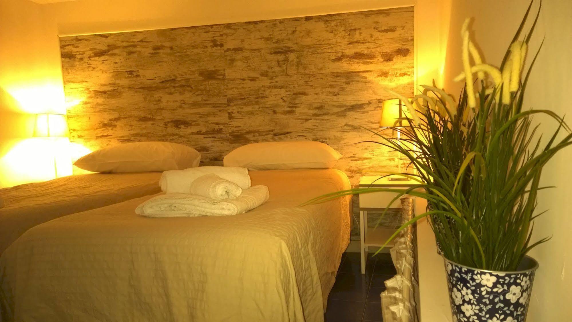 Palazzo Magnocavallo 3* Naples